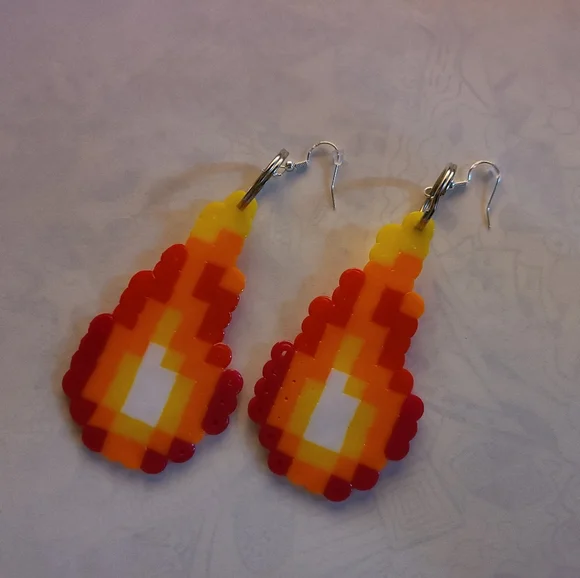 3/$20 🍄Fire Pixel Earrings - Picture 2 of 2